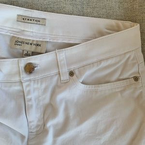 Jones New York white jeans